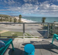 King of North Bay - 103 Gold Coast Drive - Accommodation Daintree