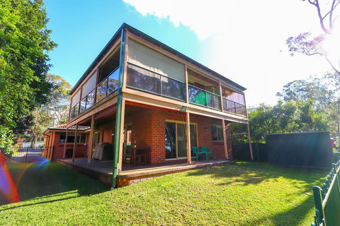 Kingfisher LakeHouse - Accommodation Daintree 0