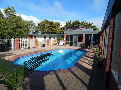 Kingston Lobster Motel - Accommodation Daintree 3