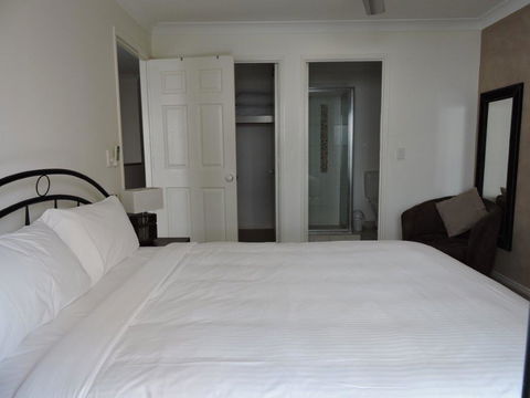 Koola Beach Apartments Bargara - Accommodation Daintree 3