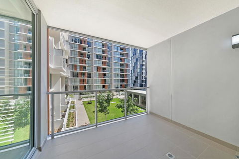 KOZYGURU MASCOT WALK TO STATION MODERN DESIGNER 2 BED APT FREE PARKING NMA260-312 - Accommodation Daintree 3