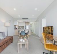 KOZYGURU PARRAMATTA CBD LUXURY 2 BED APT  FREE PARKING NPA011 - Accommodation Daintree