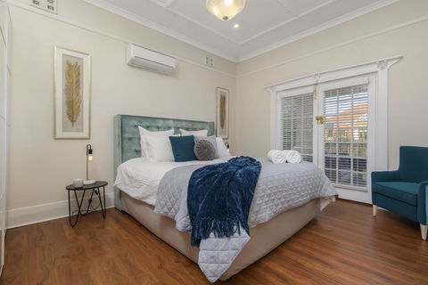 Lady Meredith In Elwood - Accommodation Daintree 2