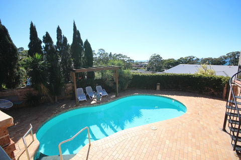 LAGOONA RETREAT - Korora - Accommodation Daintree 0