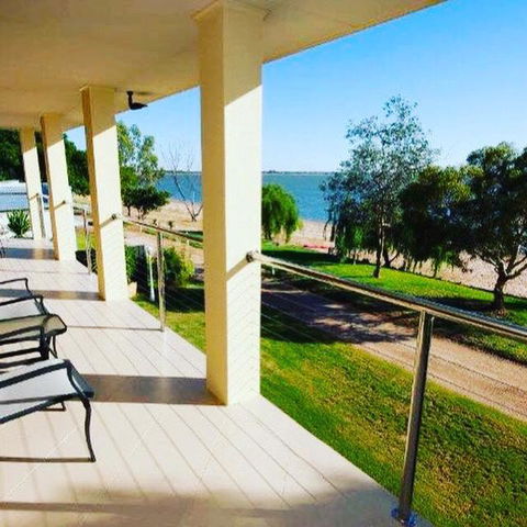 Lake Boga Waterfront Holiday House - Accommodation Daintree 3