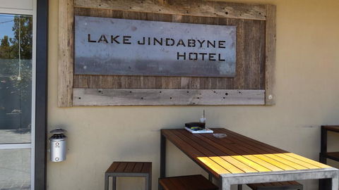 Lake Jindabyne Hotel - Accommodation Daintree 0