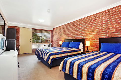 Lake Macquarie Motor Inn - Accommodation Daintree 2