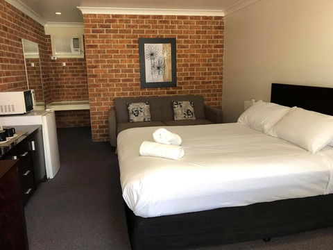 Lake Macquarie Motor Inn - Accommodation Daintree 1