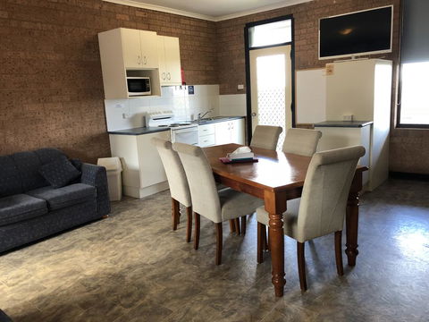 Lake Talbot Tourist Park - Accommodation Daintree 3