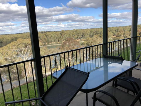 Lake Talbot Tourist Park - Accommodation Daintree 1