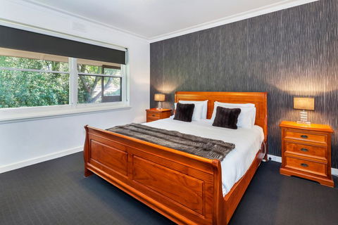Lake Wendouree Luxury Apartments On Webster - Accommodation Daintree 2