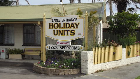 Lakes Entrance Holiday Units - Accommodation Daintree 0