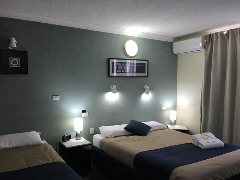 Lakeview Motor Inn - Accommodation Daintree 3