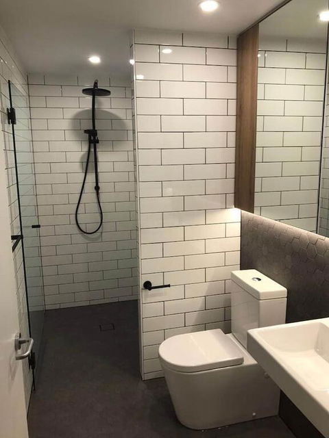 Large Space 2 BED APT Near Brisbane Airport - Accommodation Daintree 3