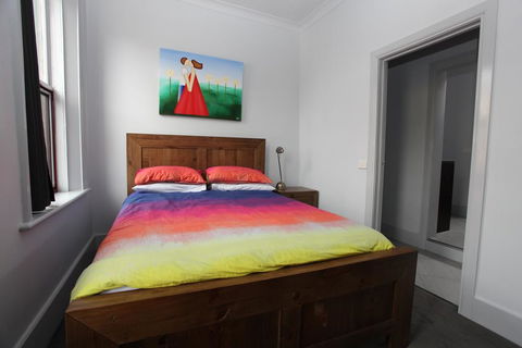 Latrobe Art Apartments - Accommodation Daintree 1