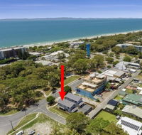 LAVISH BEACH HOUSE ON THE SURF SIDE - Accommodation Daintree