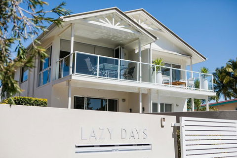 Lazy Days - Accommodation Daintree 3