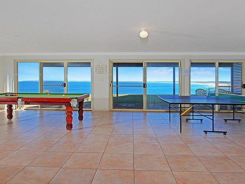 Le Vista - Panoramic Views Looking South - Accommodation Daintree 3