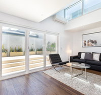 Leichhardt Self-Contained Modern One-Bedroom Apartment 9NOR - Accommodation Daintree