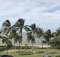 Lighthouse Apartments on The Strand - Accommodation Daintree