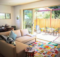 Lil Yoorana - New Cozy Modern - 4 min walk to town - Close to everything - Accommodation Daintree