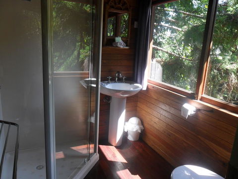 Lillypilly Cottage - Accommodation Daintree 0