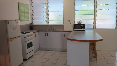 Loyang Apartments Unit 2 - Accommodation Daintree 1