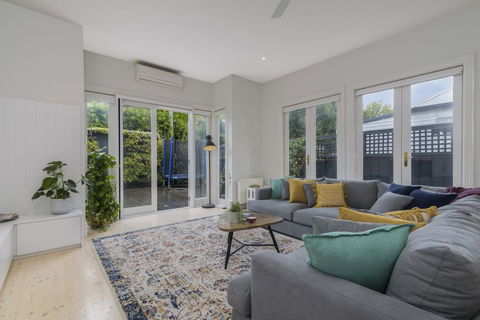 Luxe In Elwood - Accommodation Daintree 0