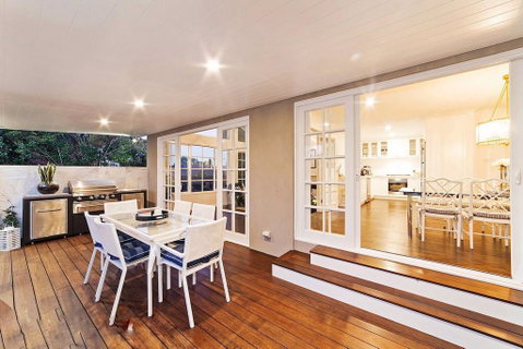 Luxurious Hampton Style 3 Bedroom House - Accommodation Daintree 0