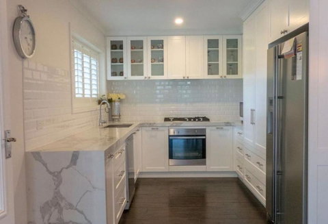 Luxurious Hampton Style 3 Bedroom House - Accommodation Daintree 2