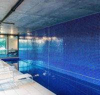 Luxury 2BR Yarra River Views WIFI-Netflix-Pool-Gym - Accommodation Daintree