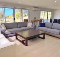 Luxury 3BR Home with KING Bed Metung - Accommodation Daintree