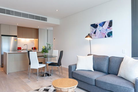LUXURY APARTMENT / / MOMENTS TO LANE COVE VILLAGE - Accommodation Daintree 3