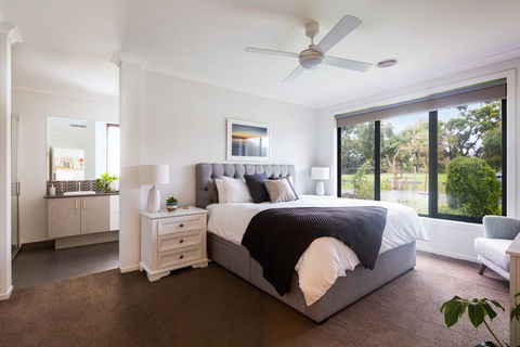 Luxury Escape In Ocean Grove - Accommodation Daintree 0