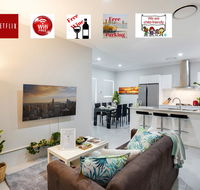 LUXURY HOUSE 10 MIN FROM BEACH WIFINETFLIX SLEEP 9 - Accommodation Daintree