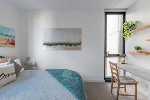 LUXURY KING APARTMENT PARRAMATTA CBD 1 MIN FROM STATION & WESTFIELD Sleeps 4 - Accommodation Daintree 3