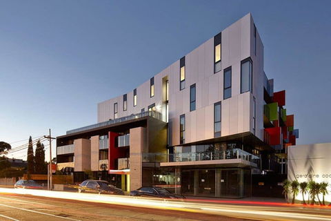 Luxury Large Modern Apartment Close To City, Parks, Shops And Public Transport - Accommodation Daintree 0