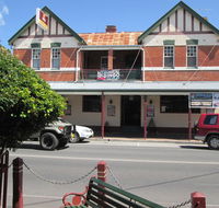 Maclean Hotel - Accommodation Daintree