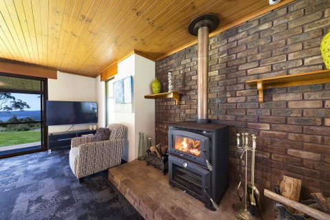 Magic Mountain At Smiths Lake - Accommodation Daintree 2