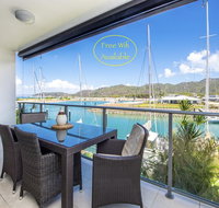 Magnetic Blue Waterfront Apartments - Accommodation Daintree