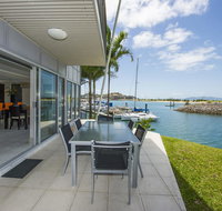 Magnetic Docks Townhouse 1 - Accommodation Daintree