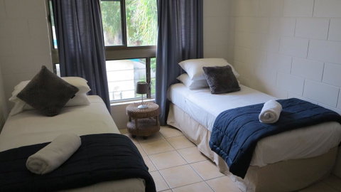 Magnetic Reef Apartments Unit 3 - Accommodation Daintree 3