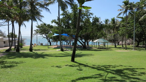Magnetic Shores Unit 2 - Accommodation Daintree 2