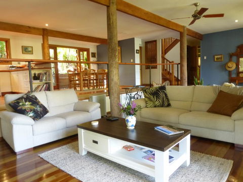 Magnolia Cottage - Accommodation Daintree 3