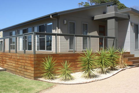 Malbecs - Accommodation Daintree 0