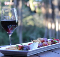 Maleny Hotel - Accommodation Daintree