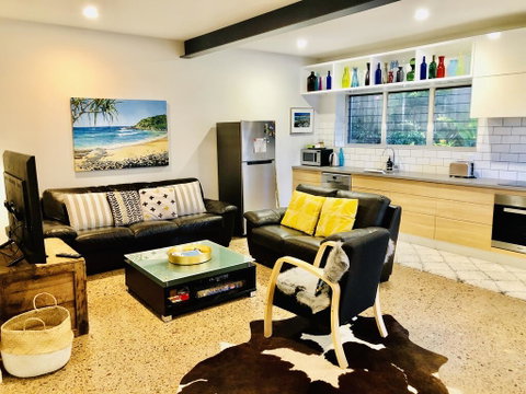 Malibu Apartment - Peregian Beach - Accommodation Daintree 1