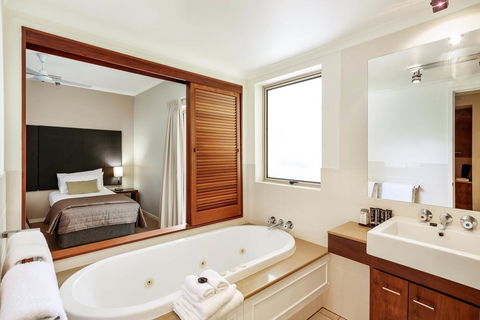 Mantra Amphora - Accommodation Daintree 3