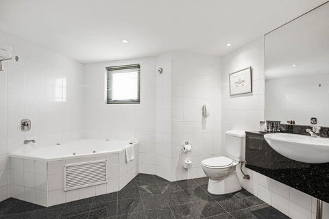 Mantra Parramatta - Accommodation Daintree 3