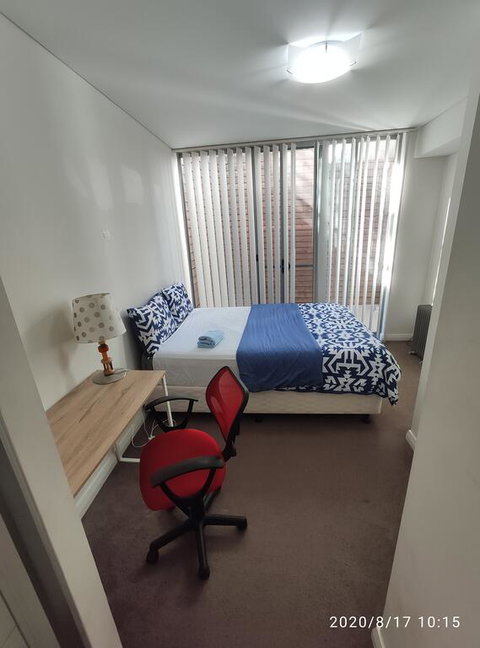 Mascot Clean Bedroom - Accommodation Daintree 0